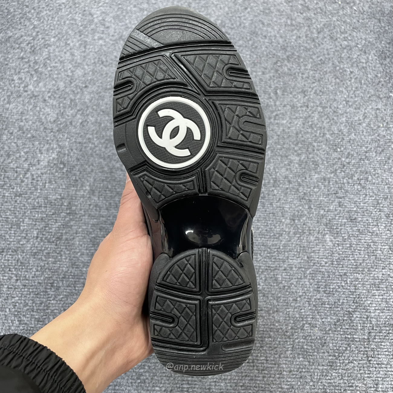 Chanel Low Top Trainer Black White G38299 Y55720 K3845 (12) - newkick.app